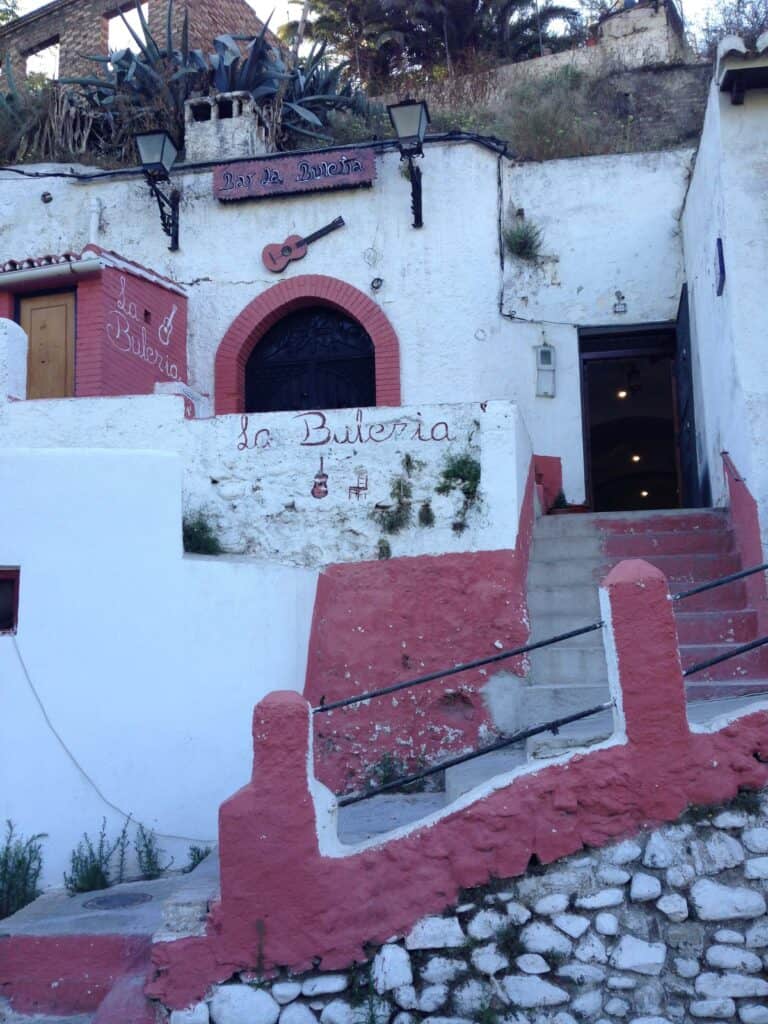 Granada in Two Days Itinerary: Local Guide 12 Charming flamenco venue in Granada