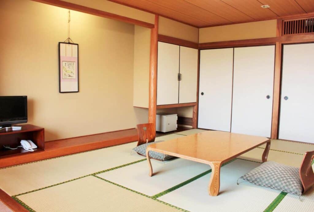 8 UNIQUE Miyajima Ryokans, Hiroshima 27 Traditional Japanese room with tatami