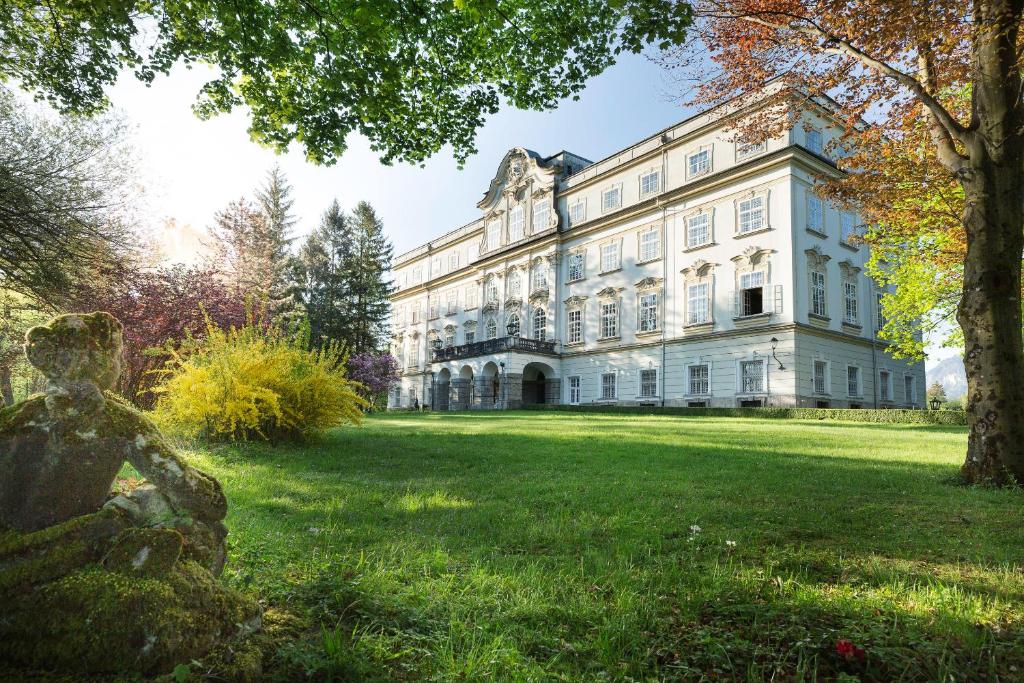 Unique Boutique Hotels in Salzburg 1 hictoric building facade of schloss leopoldskron, one of the most beautiful boutique hotels in salzburg, austria